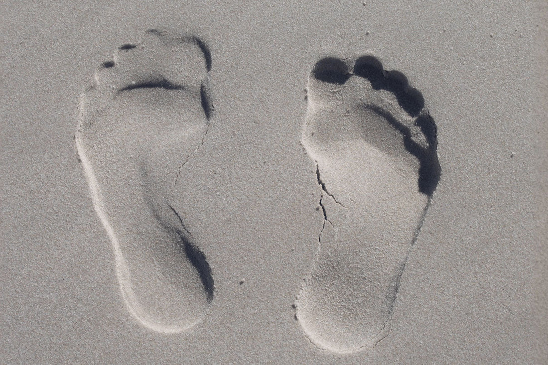 Why Do Feet Swell in Hot Weather? Causes, Remedies and Expert Tips